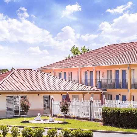Days Inn By Wyndham Augusta Wheeler Road Esterno foto