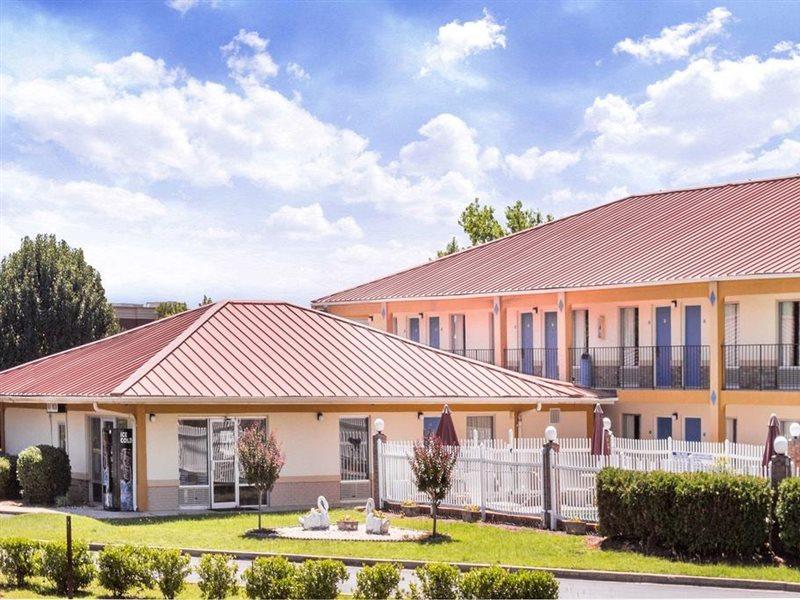 Days Inn By Wyndham Augusta Wheeler Road Esterno foto