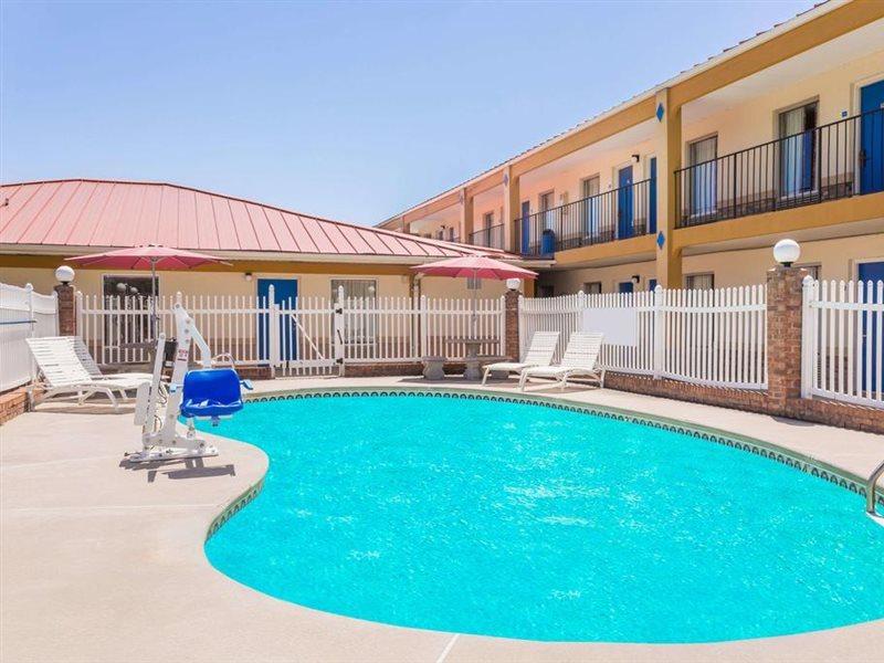 Days Inn By Wyndham Augusta Wheeler Road Esterno foto