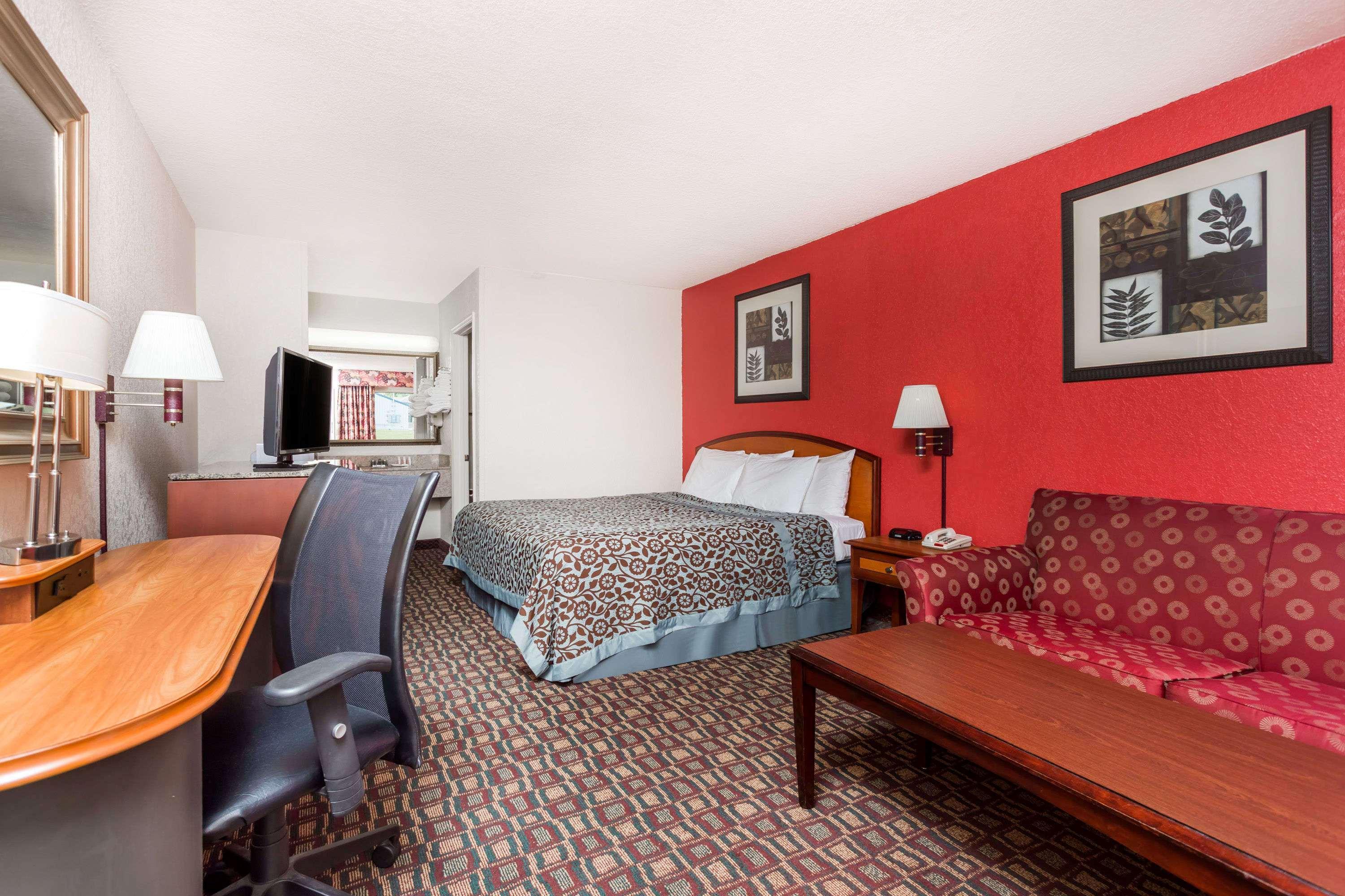 Days Inn By Wyndham Augusta Wheeler Road Esterno foto