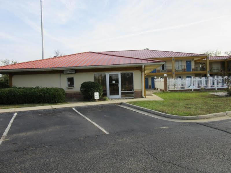 Days Inn By Wyndham Augusta Wheeler Road Esterno foto