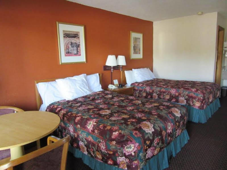 Days Inn By Wyndham Augusta Wheeler Road Esterno foto